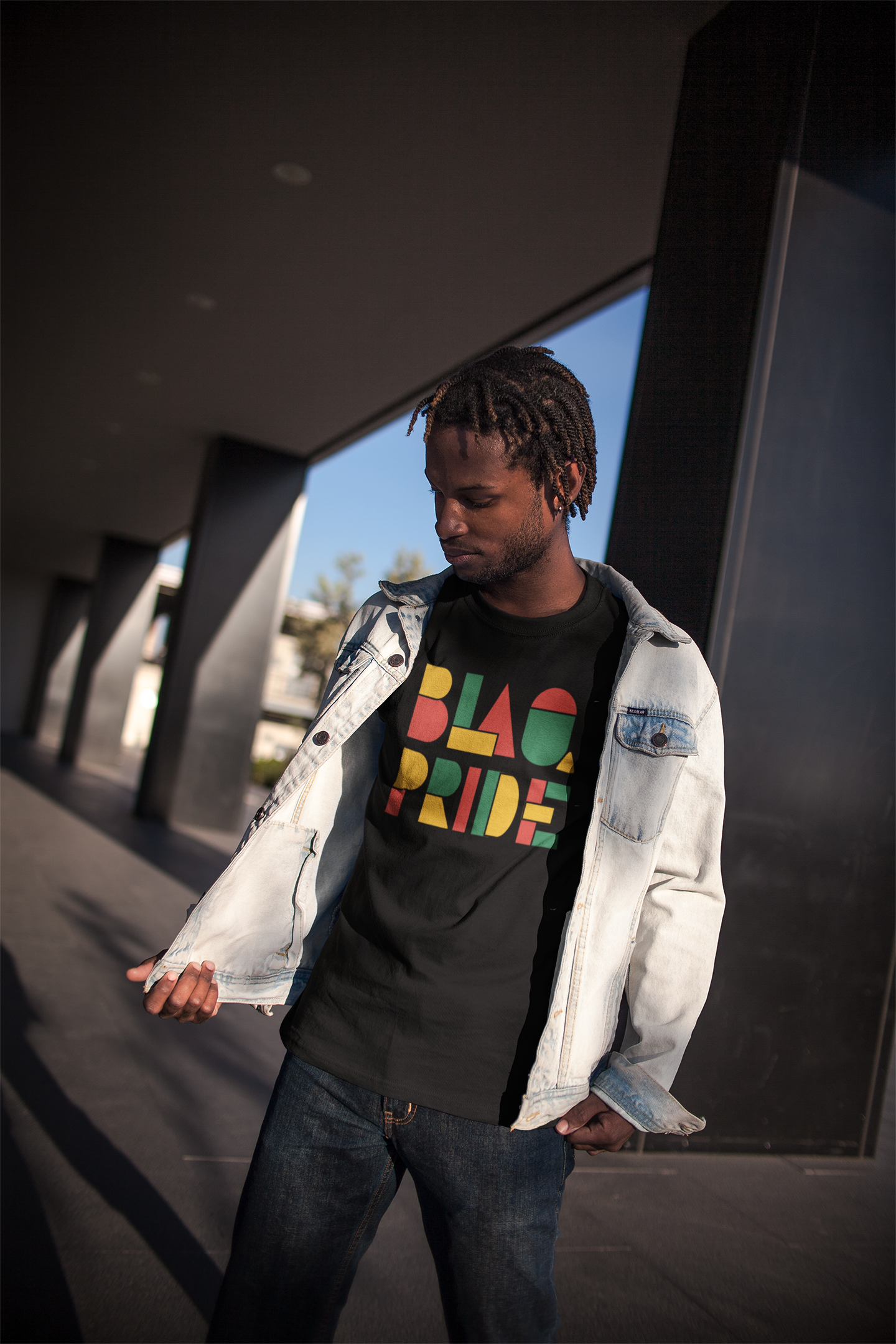 BlaQ Pride Geometric Design Iconic African Culture Colors on Black Relaxed Fit Sleeveless Tank Top Relaxed Fit Sleeveless Tank Top