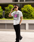 Camiseta con gráfico del orgullo gay chino Tongzhi en blanco, de gran tamaño y hombros caídos (190 g/m²)