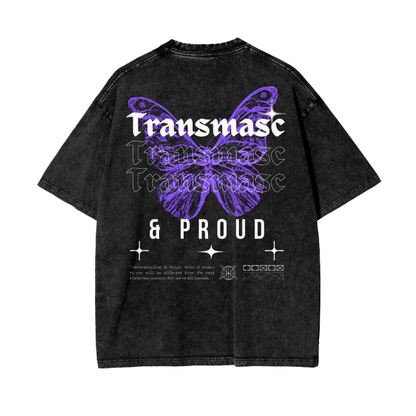 Camiseta gráfica Transmasc estilo streetwear con mariposas moradas sobre lavado ácido negro, camiseta oversize - 250 g/m²