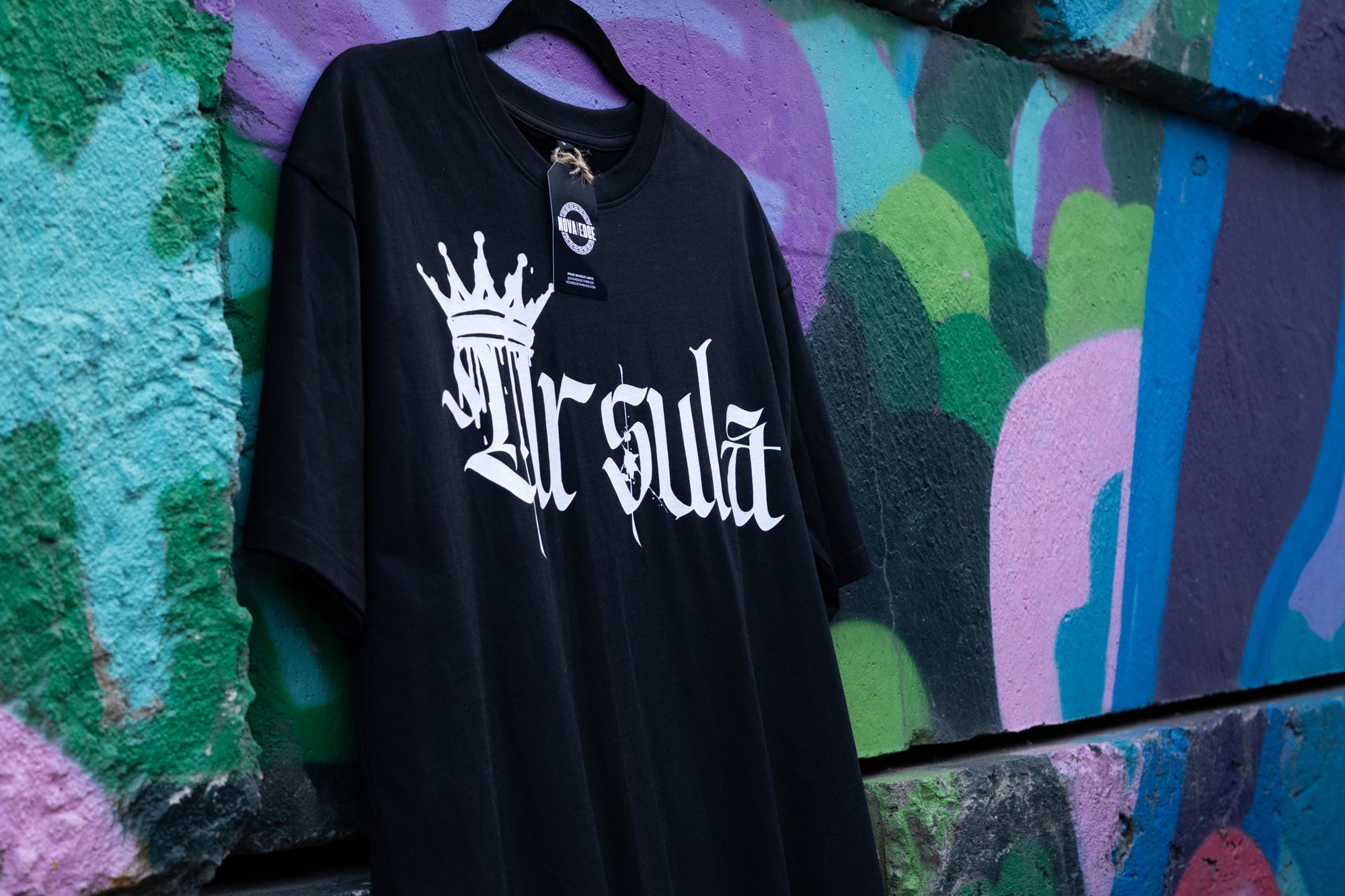 Ursula Spray Paint Crown Graphic Tee Lesbian Pride T-Shirt Black Oversize Deep Drop Shoulder Tee Oversize Deep Drop Shoulder Tee - 190 GSM