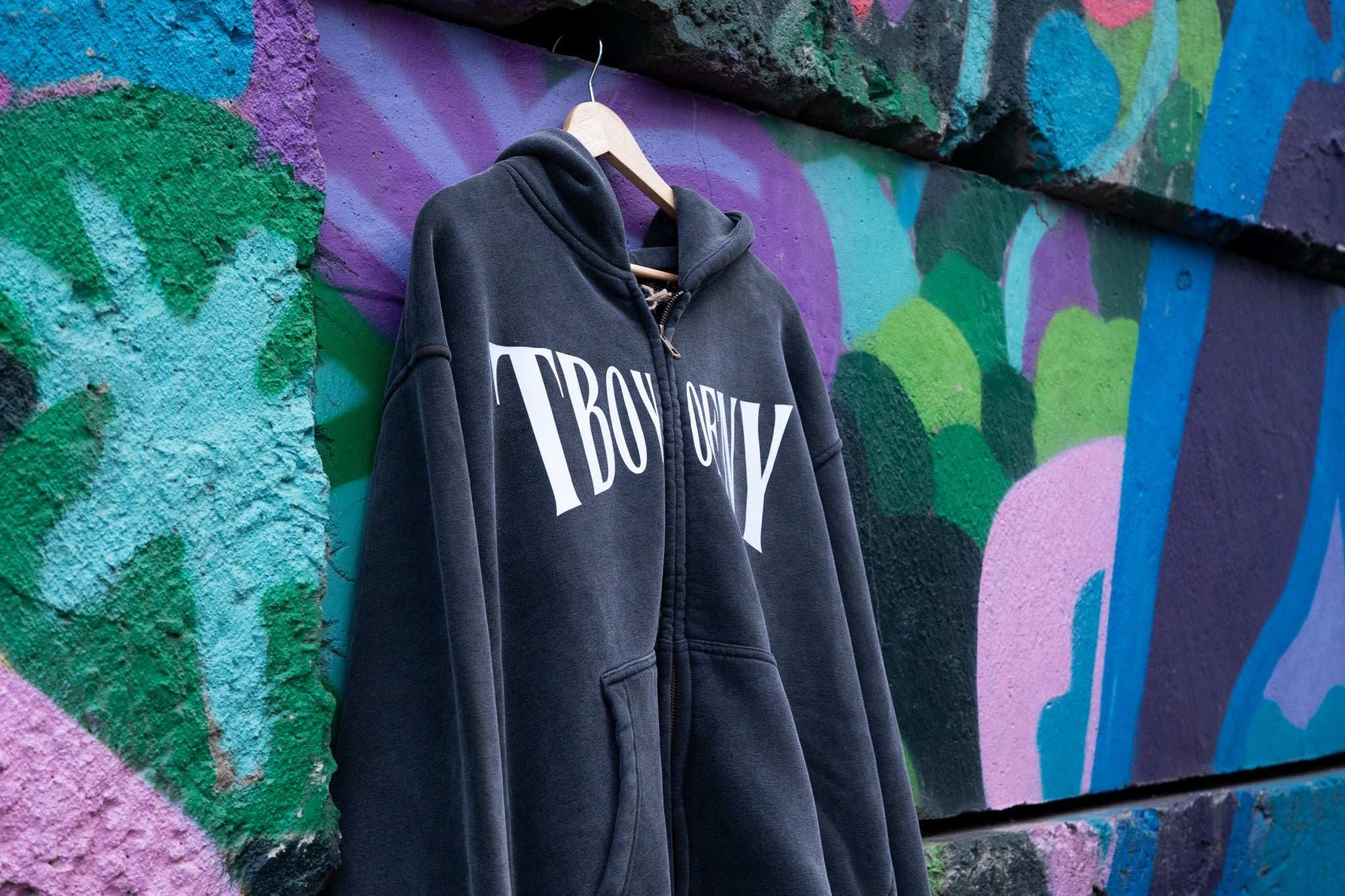 T Boy of NY Sweatshirt Boxing Aesthetic front of Zip-Through Boxy Fleece Hoodie Zip-Through Boxy Hoodie